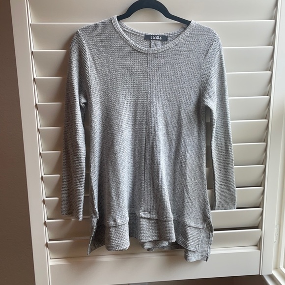 Grey waffle knit long sleeve flowy t - Picture 1 of 2